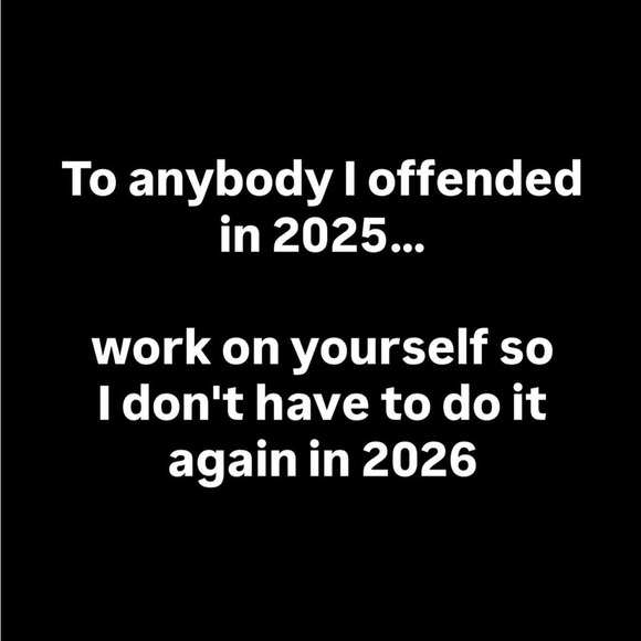 Happy 💕 Poshing - Picture 2 of 2